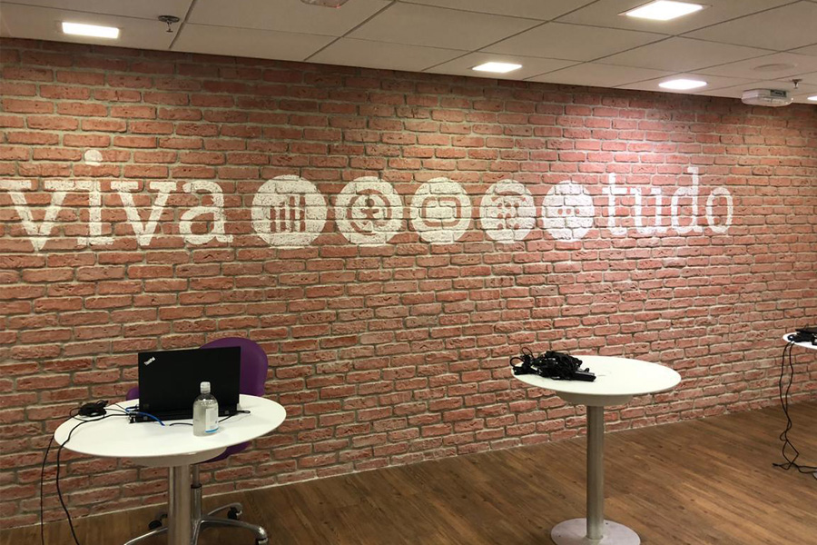 Letras e Adesivos